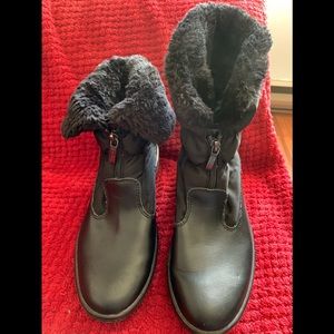 Pajar woman’s 38 black ankle boots
